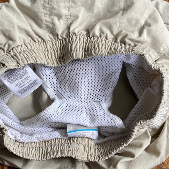 Tan Columbia PFG Omni-shade boys shorts size small (6). Ships quickly - Picture 11 of 11